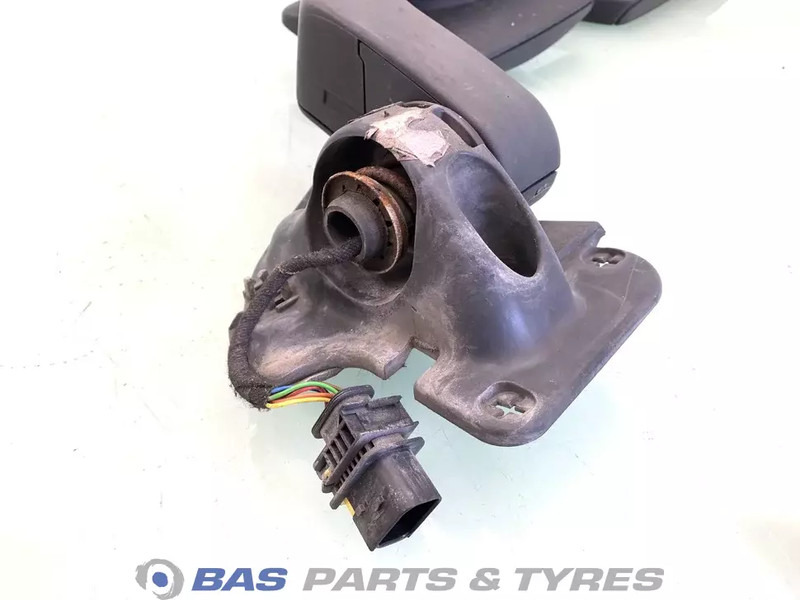 Volvo Spiegel Volvo 21765376 - نافذة و قطع الغيار - شاحنة: صور 4 Volvo Spiegel Volvo 21765376 - نافذة و قطع الغيار - شاحنة: صور 4