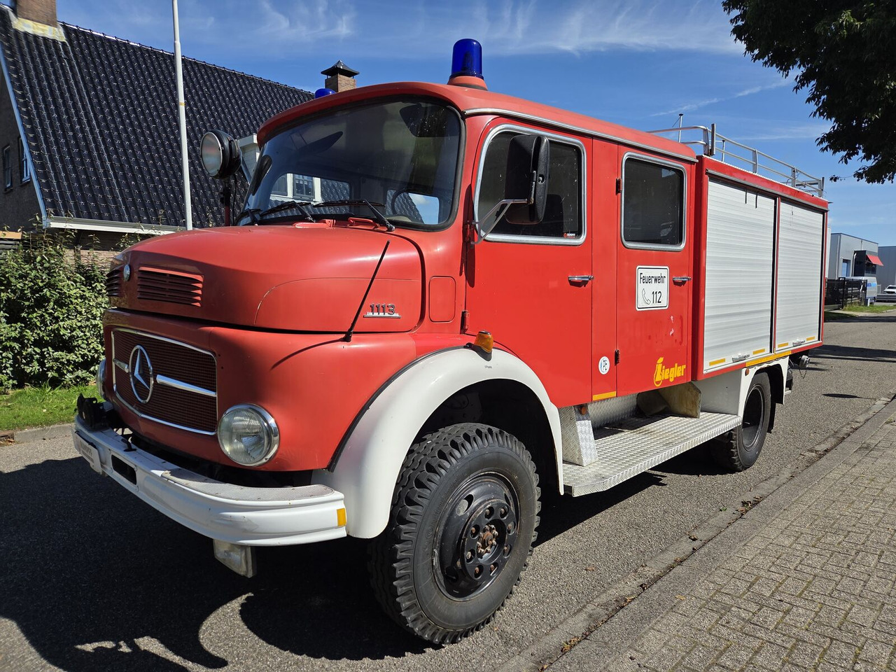 Mercedes-Benz LAF 1113 B 4X4 Turbo Diesel (170 PK) brandweerwagen - المطافئ: صور 2 Mercedes-Benz LAF 1113 B 4X4 Turbo Diesel (170 PK) brandweerwagen - المطافئ: صور 2