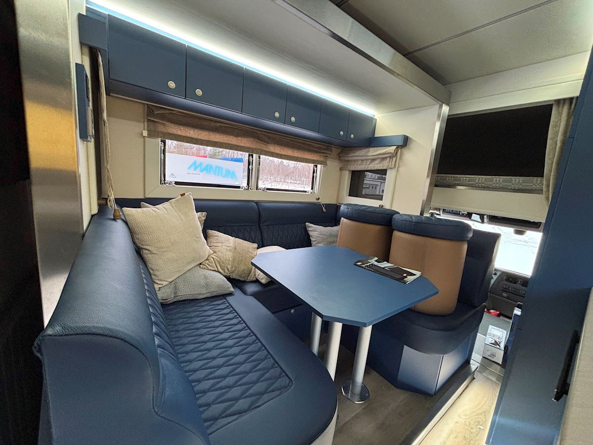 شاحنة نقل خيل DAF Lehel horsebox 210 LF: صور 11