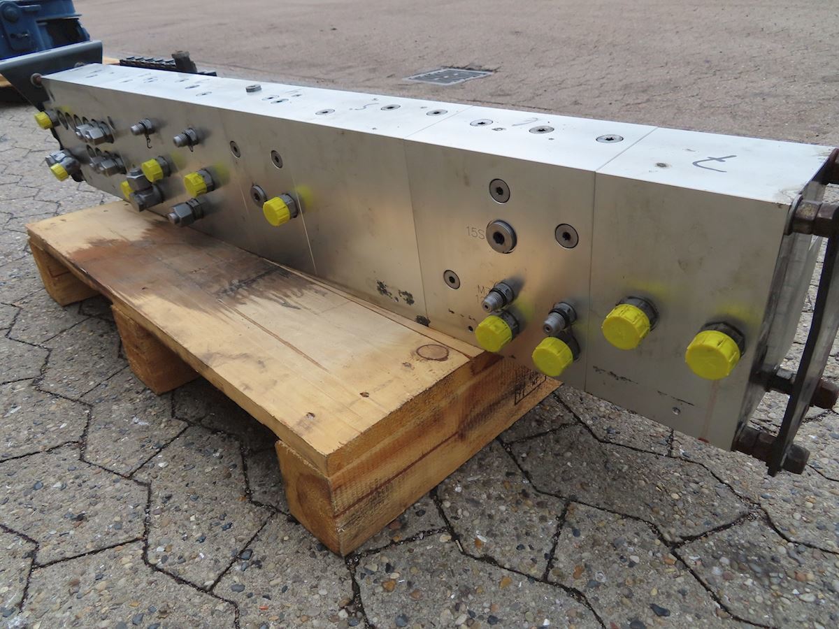 Goldhofer Bejeningsblok t. uni-svanehals - قطع الغيار - مقطورة: صور 5 Goldhofer Bejeningsblok t. uni-svanehals - قطع الغيار - مقطورة: صور 5