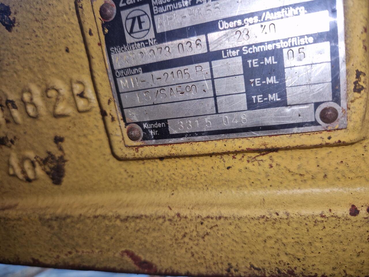 Eje ZF AP355 - المحور و قطع الغيار - آلات البناء: صور 4 Eje ZF AP355 - المحور و قطع الغيار - آلات البناء: صور 4