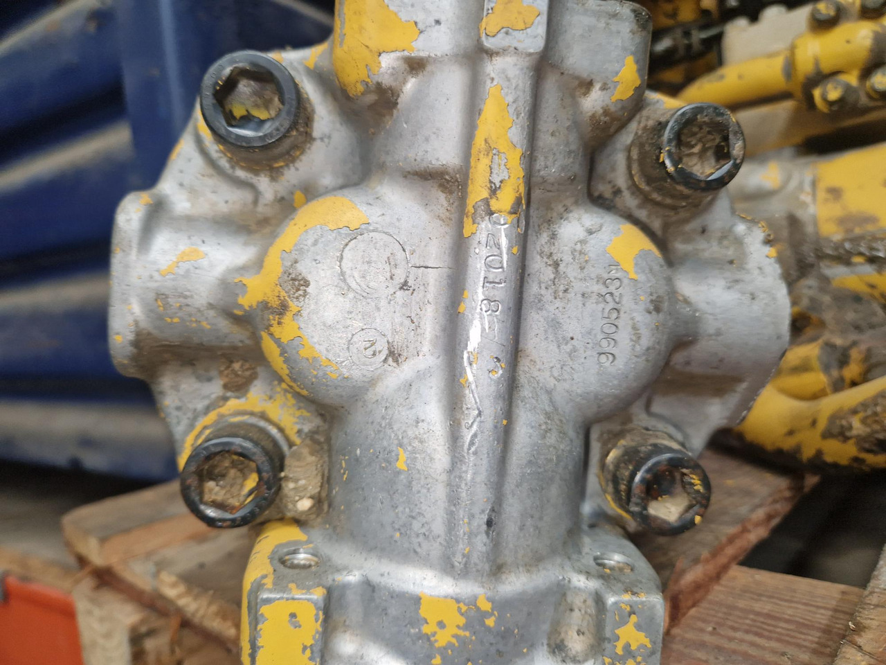 KOMATSU HD 465.3 - قطع الغيار - آلات البناء: صور 2 KOMATSU HD 465.3 - قطع الغيار - آلات البناء: صور 2