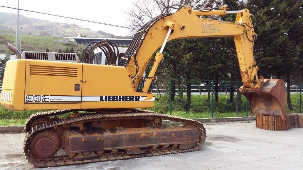 LIEBHERR R932LI N/S: 572-4218 y 572-4232 - حفارات زحافة: صور 2 LIEBHERR R932LI N/S: 572-4218 y 572-4232 - حفارات زحافة: صور 2