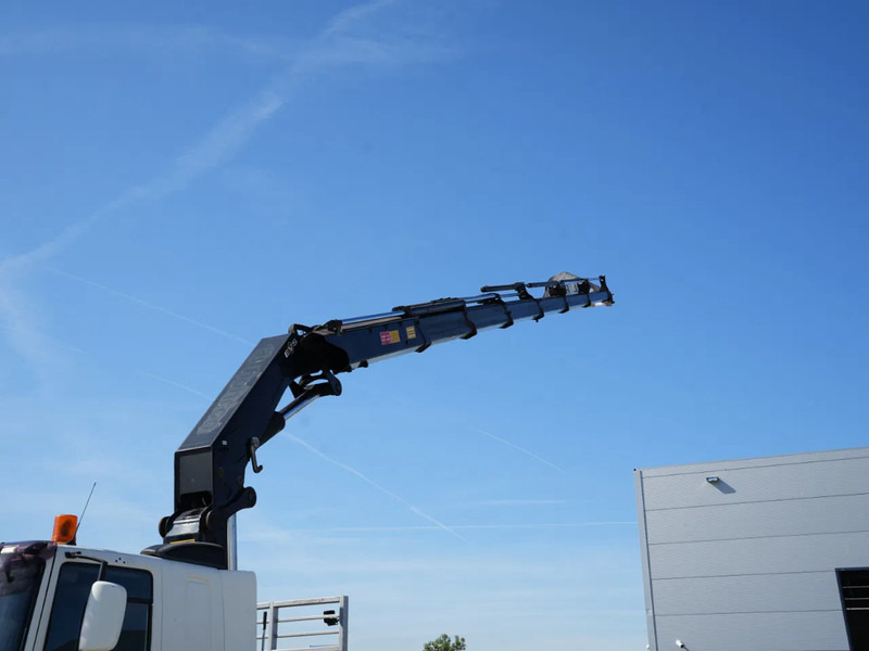 DAF CF 85 FAN Kraanwagen met bak, 47 t. HMF kraan - شاحنة كرين: صور 2 DAF CF 85 FAN Kraanwagen met bak, 47 t. HMF kraan - شاحنة كرين: صور 2