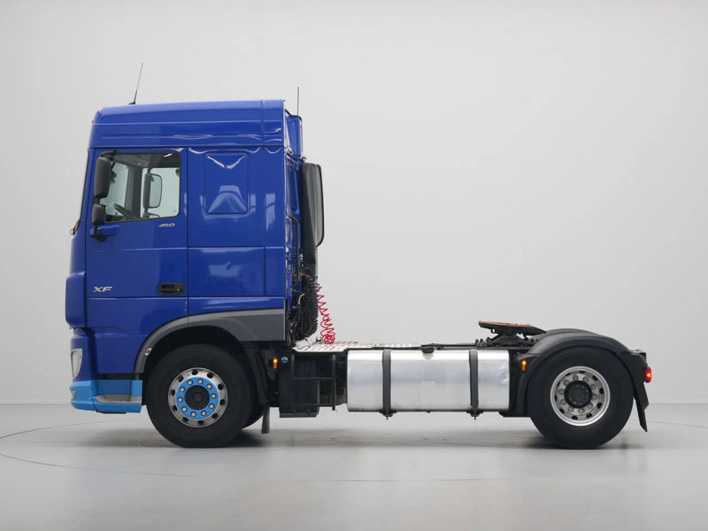 DAF XF 450 FT Space Cab, PTO - شاحنة جرار: صور 3 DAF XF 450 FT Space Cab, PTO - شاحنة جرار: صور 3