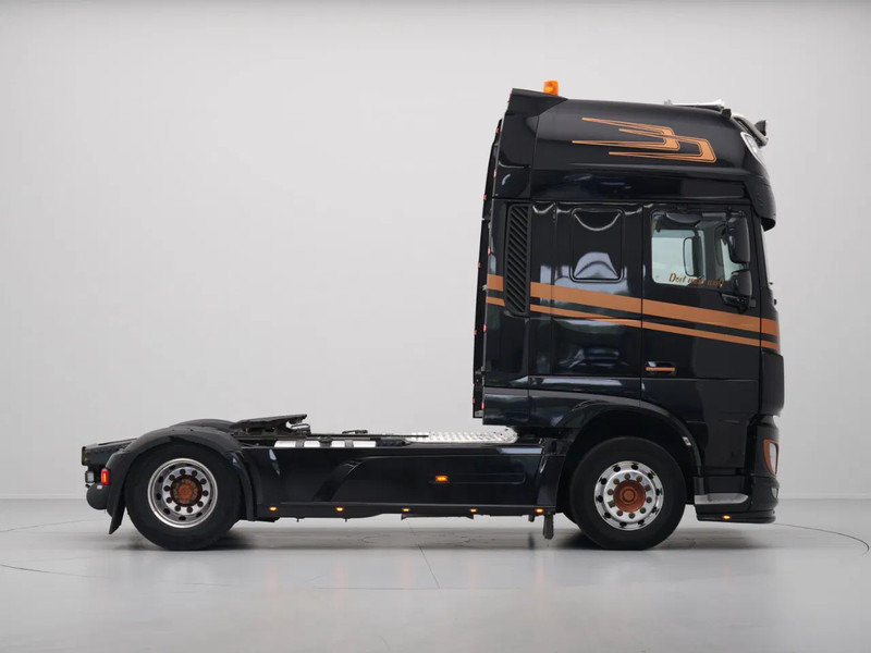 DAF XF 460 FT Super Space Cab, Intarder - شاحنة جرار: صور 5 DAF XF 460 FT Super Space Cab, Intarder - شاحنة جرار: صور 5