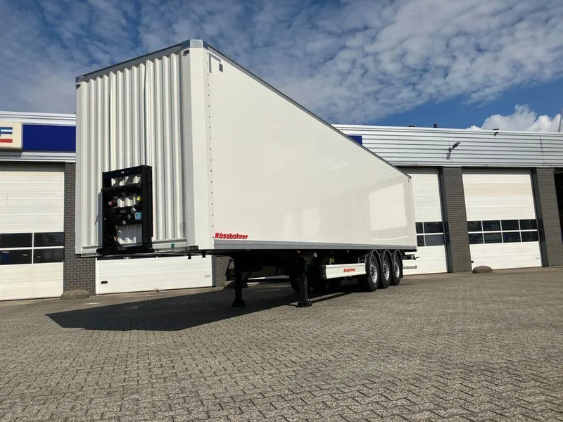Kässbohrer SBT / 20 - 12 / 27 - Gesloten oplegger met 2x liftassen - بصندوق مغلق نصف مقطورة: صور 3 Kässbohrer SBT / 20 - 12 / 27 - Gesloten oplegger met 2x liftassen - بصندوق مغلق نصف مقطورة: صور 3
