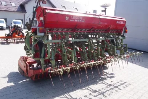 Agregat uprawowo-siewny Kuhn HRB 301 2000 brona aktywna wirująca KUHN NODET - الة بذر: صور 3 Agregat uprawowo-siewny Kuhn HRB 301 2000 brona aktywna wirująca KUHN NODET - الة بذر: صور 3