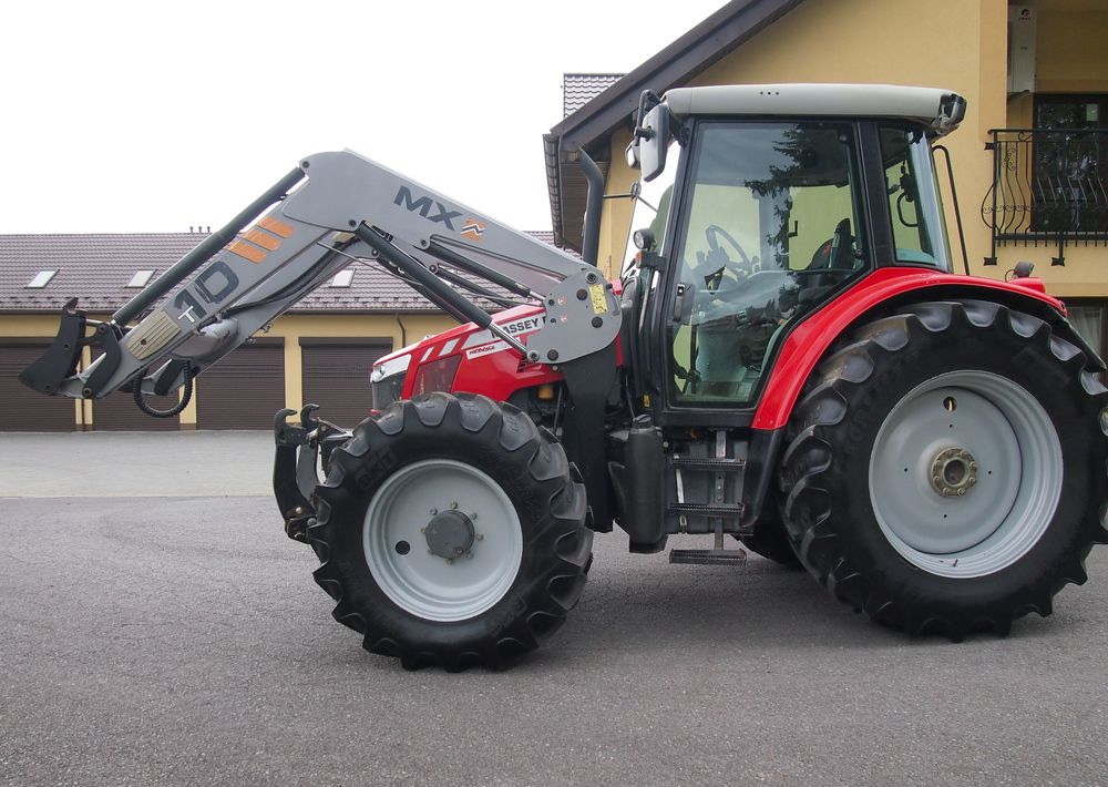 Ciągnik Massey Ferguson MF 6455 Dyna6 2013 Ciągnik rolniczy Massey Ferguson z Ładowaczem i TUZ-em - جرار: صور 3 Ciągnik Massey Ferguson MF 6455 Dyna6 2013 Ciągnik rolniczy Massey Ferguson z Ładowaczem i TUZ-em - جرار: صور 3