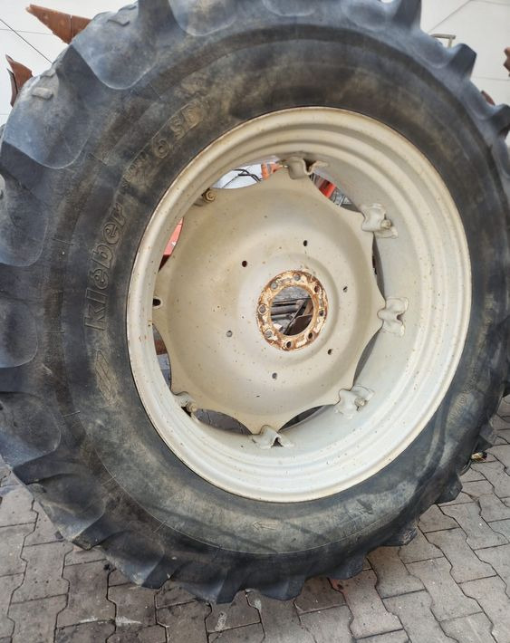 Części do Ciągnika Massey Ferguson MF 3000, 6000 Koła tylne 18,4R38 do ciągnika MF - عجلات - الآلات والماكينات الزراعية: صور 5 Części do Ciągnika Massey Ferguson MF 3000, 6000 Koła tylne 18,4R38 do ciągnika MF - عجلات - الآلات والماكينات الزراعية: صور 5