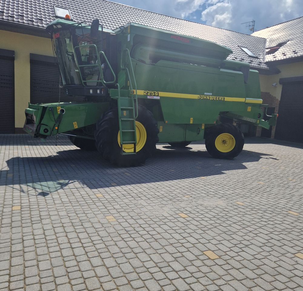 Kombajn zbożawy John deere 2254 2000 Kombajn John Deere JD - حصادة شاملة: صور 5 Kombajn zbożawy John deere 2254 2000 Kombajn John Deere JD - حصادة شاملة: صور 5