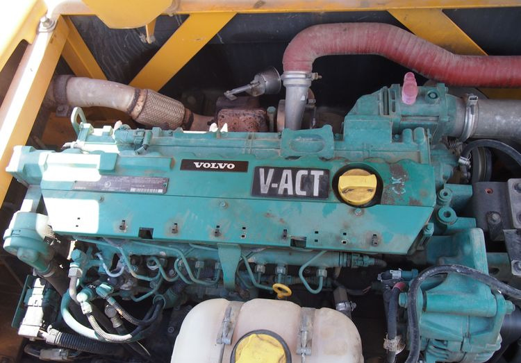 حفارات زحافة Koparka gąsienicowa Volvo EC180CL 2008 KOPARKA VOLVO: صور 8