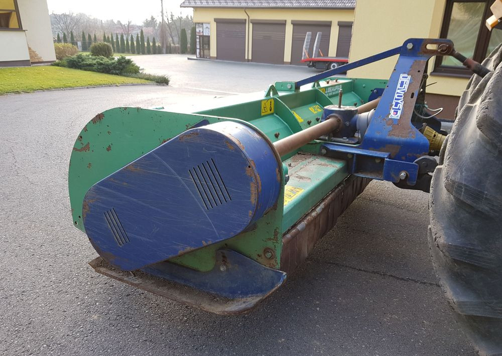 Kosiarka bijakowa Desvoys BH DR4 2011 - التقطيع جزازة: صور 1 Kosiarka bijakowa Desvoys BH DR4 2011 - التقطيع جزازة: صور 1