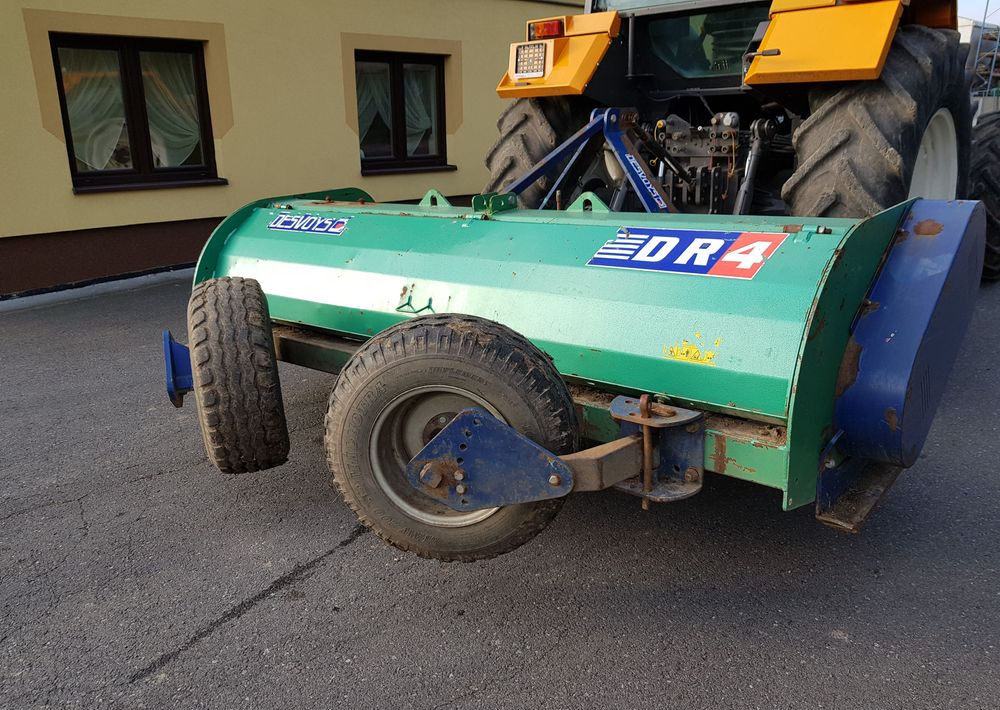 Kosiarka bijakowa Desvoys BH DR4 2011 - التقطيع جزازة: صور 2 Kosiarka bijakowa Desvoys BH DR4 2011 - التقطيع جزازة: صور 2