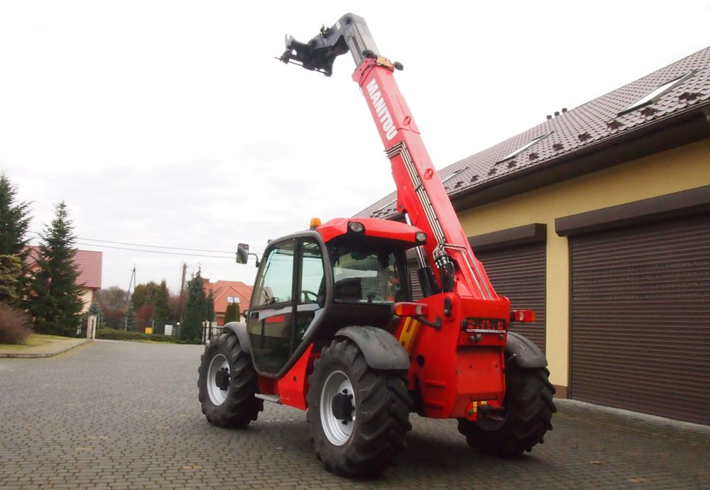 Ładowarka teleskopowa Manitou MLT 735-120LSU 2012 Manitou Silnik Mercedes - رافعة تلسكوبية: صور 3 Ładowarka teleskopowa Manitou MLT 735-120LSU 2012 Manitou Silnik Mercedes - رافعة تلسكوبية: صور 3