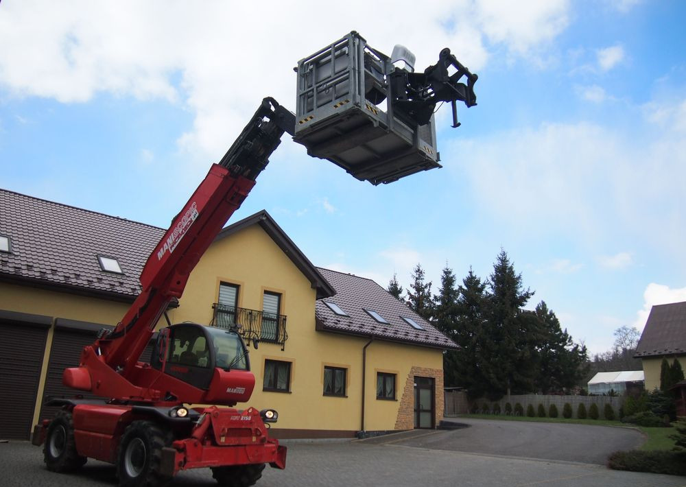 Ładowarka teleskopowa Manitou MRT 2150 Privilege MANITOU ważne UDT - رافعة تلسكوبية: صور 2 Ładowarka teleskopowa Manitou MRT 2150 Privilege MANITOU ważne UDT - رافعة تلسكوبية: صور 2