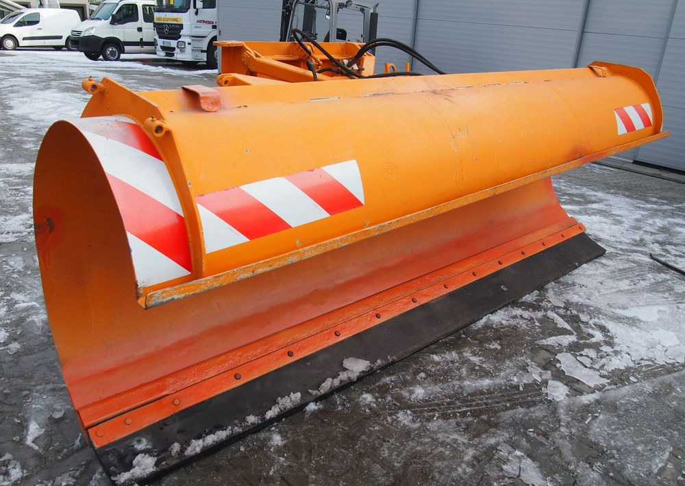Pług do śniegu nn 2005 Skosowany obustronnie hydraulicznie - كاسحة ثلوج: صور 1 Pług do śniegu nn 2005 Skosowany obustronnie hydraulicznie - كاسحة ثلوج: صور 1