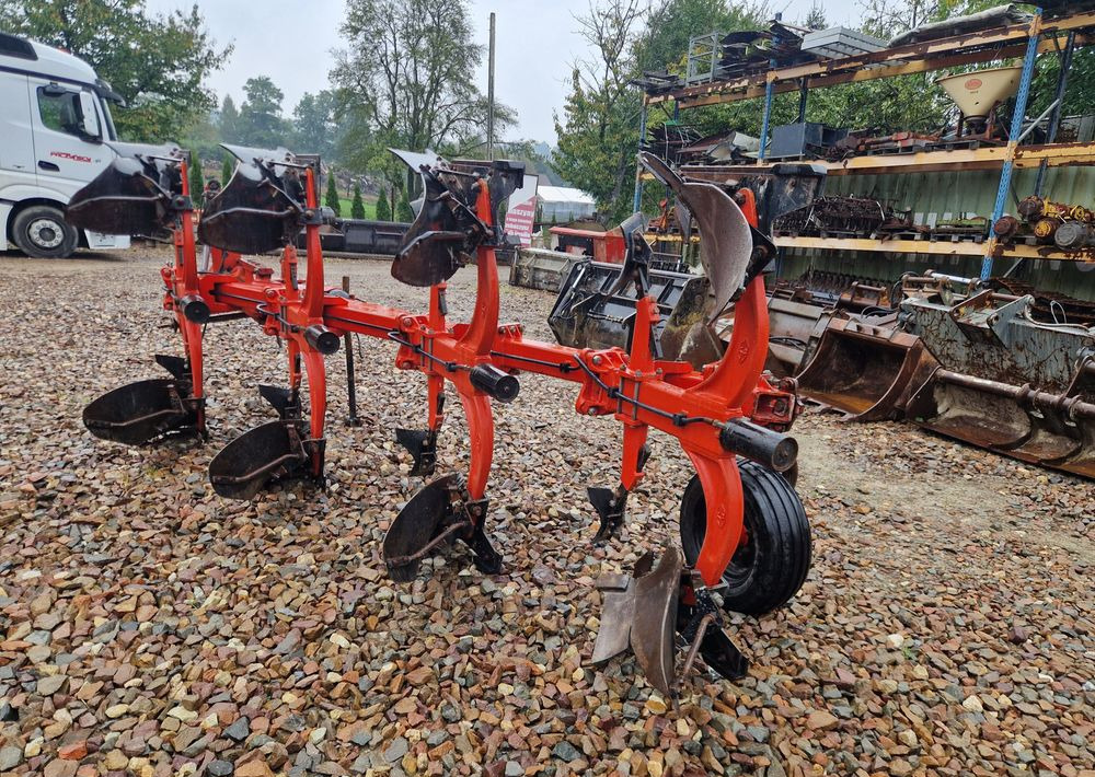 Pług obrotowy GREGOIRE-BESSON 2002 Pług 4 skibowy obrotowy Gregoire-Besson - محراث: صور 2 Pług obrotowy GREGOIRE-BESSON 2002 Pług 4 skibowy obrotowy Gregoire-Besson - محراث: صور 2