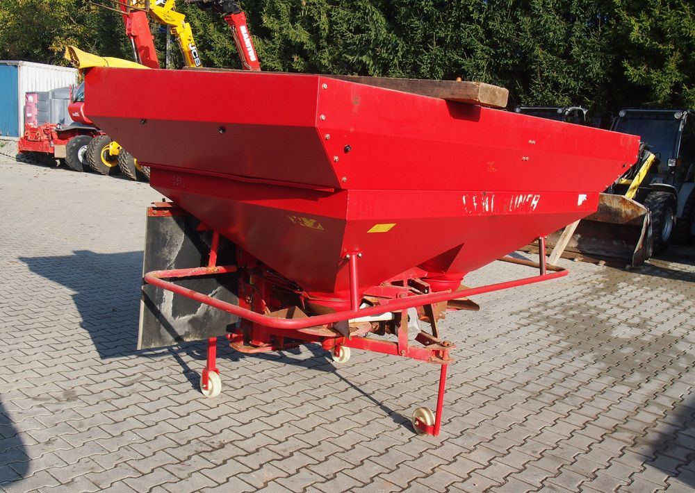 Rozsiewacz nawozów Lely 2 tony z wagą i komputerem wysiewającym - آلة رش الأسمدة: صور 1 Rozsiewacz nawozów Lely 2 tony z wagą i komputerem wysiewającym - آلة رش الأسمدة: صور 1