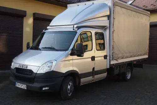 Samochód Iveco Daily 35c21 2012 DMC 3,5T DOKA dubel kabina - الشاحنات الصغيرة ستائر, الشاحنات الصغيرة كابينة مزدوجة: صور 2 Samochód Iveco Daily 35c21 2012 DMC 3,5T DOKA dubel kabina - الشاحنات الصغيرة ستائر, الشاحنات الصغيرة كابينة مزدوجة: صور 2