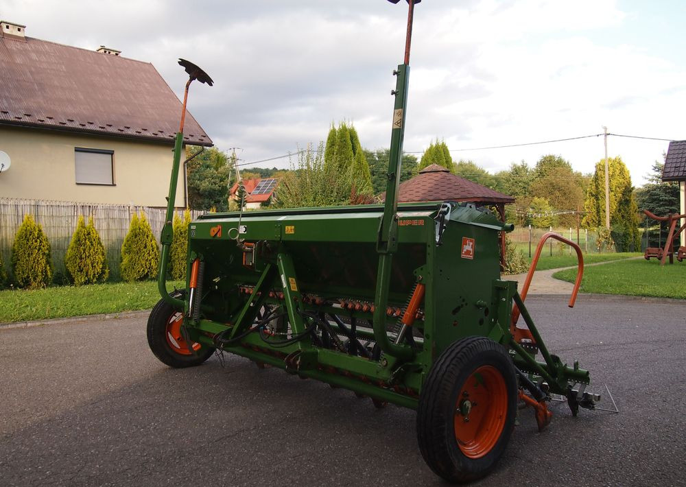 Siewnik Amazone D9 -30 2007 Siewnik Amazone - معدات بذار: صور 5 Siewnik Amazone D9 -30 2007 Siewnik Amazone - معدات بذار: صور 5