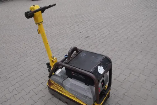 Ubijarka Wacker 4045 2011 - صفائح اهتزازية: صور 1 Ubijarka Wacker 4045 2011 - صفائح اهتزازية: صور 1