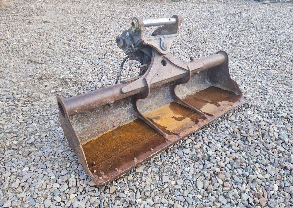 Wyposażenie Liebherr 2400 2010 Łyżka skarpowa hydrauliczna - بكت حفار: صور 1 Wyposażenie Liebherr 2400 2010 Łyżka skarpowa hydrauliczna - بكت حفار: صور 1