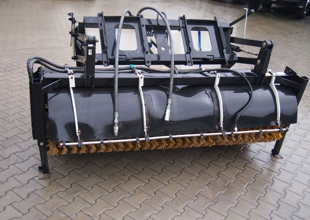 مكنسة Zamiatarka Catepillar Bp22 2010 Zmiatarka CAT: صور 6