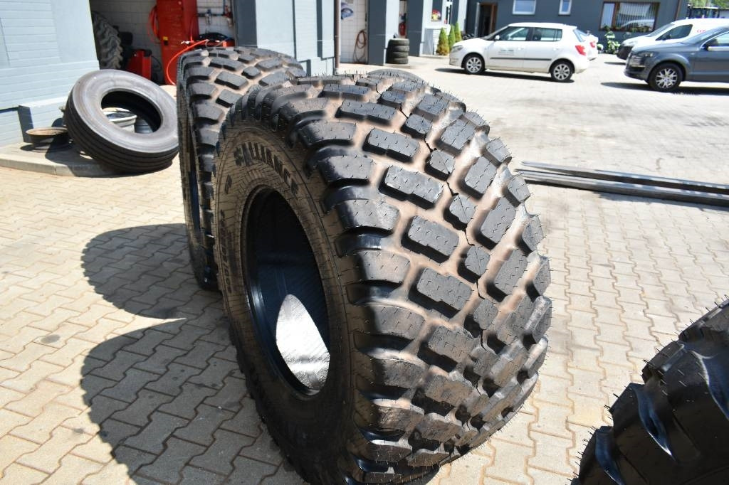 Alliance 600/55R26.5 / 882/ 165D /Steel Belted TL - الإطارات - الآلات والماكينات الزراعية: صور 5 Alliance 600/55R26.5 / 882/ 165D /Steel Belted TL - الإطارات - الآلات والماكينات الزراعية: صور 5