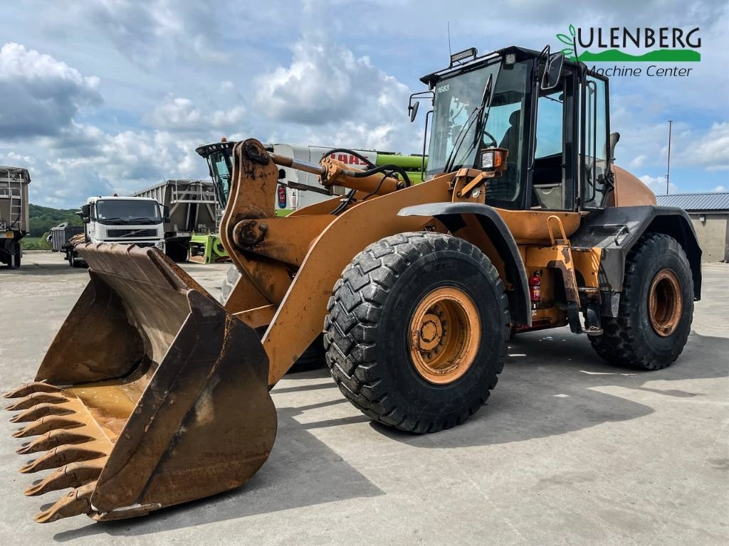 Case 821 E - اللودر بعجل: صور 2 Case 821 E - اللودر بعجل: صور 2