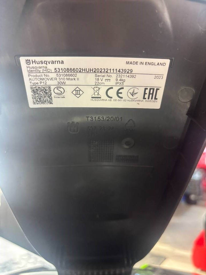 Husqvarna Automower 310 - جزازة المروج: صور 4 Husqvarna Automower 310 - جزازة المروج: صور 4