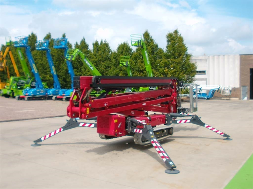 Hinowa LL2614 - آلات البناء: صور 4 Hinowa LL2614 - آلات البناء: صور 4
