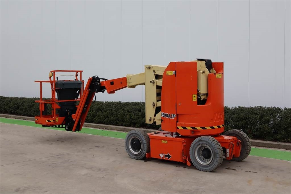JLG E300AJP - رافعات سلة مفصلية: صور 3 JLG E300AJP - رافعات سلة مفصلية: صور 3