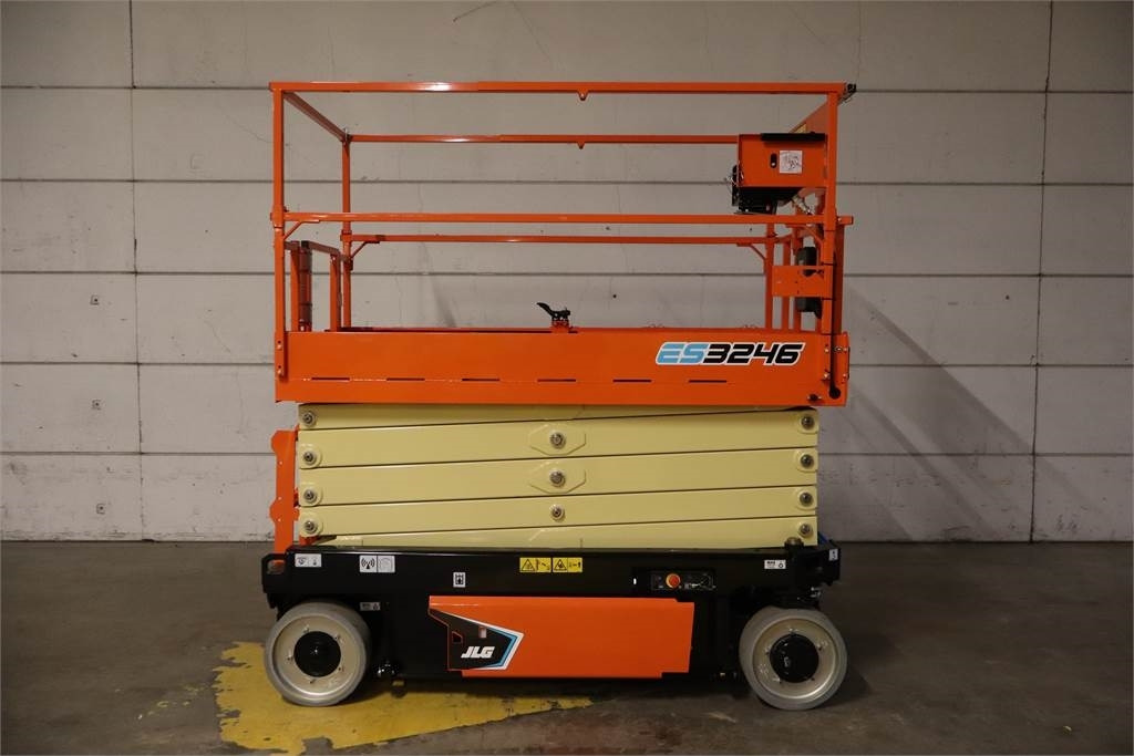 JLG ES3246 - رافعات مقصية: صور 1 JLG ES3246 - رافعات مقصية: صور 1