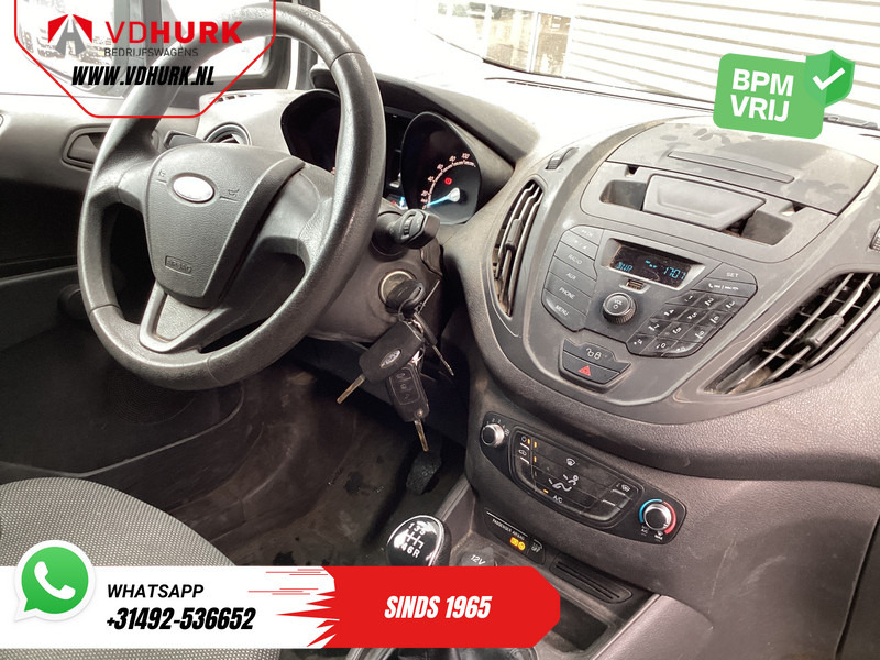 Ford Transit Courier 1.0 EcoBoost 100 pk Trend Benzine BPM VRIJ 2xSchuifdeur/ Airco/ Camera/ Trekhaak/ Dakdragers - فان المدمجة: صور 3 Ford Transit Courier 1.0 EcoBoost 100 pk Trend Benzine BPM VRIJ 2xSchuifdeur/ Airco/ Camera/ Trekhaak/ Dakdragers - فان المدمجة: صور 3