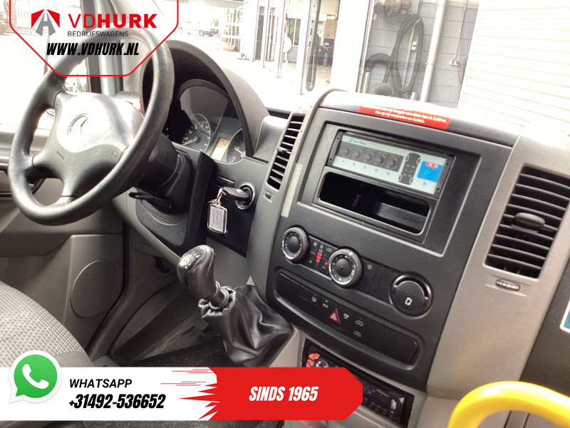 Mercedes-Benz Sprinter 313 2.2 CDI L2H2 €9922 Incl. BTW BPM VRIJ! EXPORT ONLY Combi/ 9 Persoons/ Kombi/ 9P/ Airco/ Rolstoellift - حافلة صغيرة, ميكروباص: صور 3 Mercedes-Benz Sprinter 313 2.2 CDI L2H2 €9922 Incl. BTW BPM VRIJ! EXPORT ONLY Combi/ 9 Persoons/ Kombi/ 9P/ Airco/ Rolstoellift - حافلة صغيرة, ميكروباص: صور 3