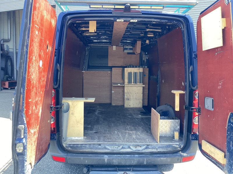 Volkswagen Crafter 2.0 TDI L2 EXPORT ONLY 3.5t Trekhaak/ Imperiaal/ Camera/ PDC/ Airco/ Cruise/ Bluetooth - فان: صور 5 Volkswagen Crafter 2.0 TDI L2 EXPORT ONLY 3.5t Trekhaak/ Imperiaal/ Camera/ PDC/ Airco/ Cruise/ Bluetooth - فان: صور 5