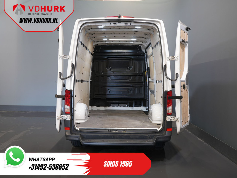 Volkswagen Crafter 35 2.0 TDI 140 pk L3H3 BPM VRIJ! 270Gr. Deuren/ Carplay/ Climate/ Camera/ Cruise - فان: صور 5 Volkswagen Crafter 35 2.0 TDI 140 pk L3H3 BPM VRIJ! 270Gr. Deuren/ Carplay/ Climate/ Camera/ Cruise - فان: صور 5