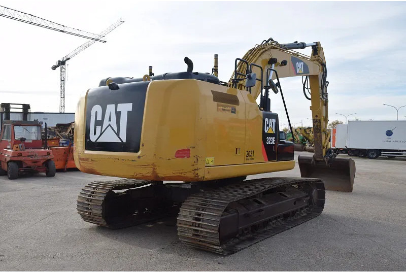 Caterpillar 323E-stock id2 - حفارات زحافة: صور 3 Caterpillar 323E-stock id2 - حفارات زحافة: صور 3