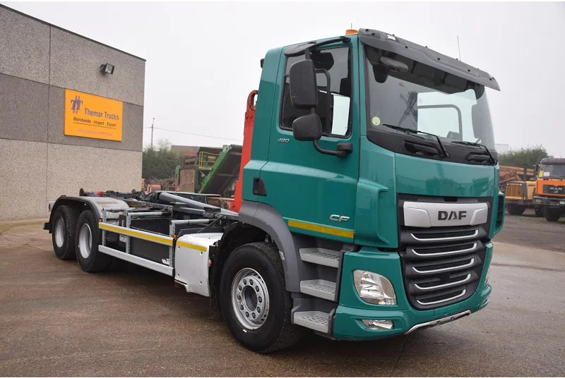 DAF CF 480 - شاحنة ذات الخطاف: صور 4 DAF CF 480 - شاحنة ذات الخطاف: صور 4
