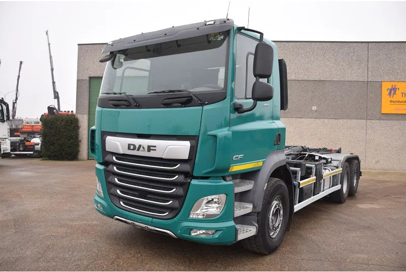 DAF CF 480 - شاحنة ذات الخطاف: صور 3 DAF CF 480 - شاحنة ذات الخطاف: صور 3