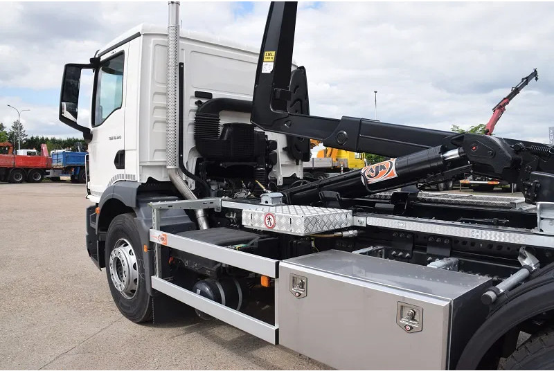 شاحنة ذات الخطاف MAN TGM 18.320: صور 17 شاحنة ذات الخطاف MAN TGM 18.320: صور 17