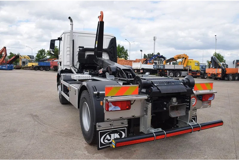 شاحنة ذات الخطاف MAN TGM 18.320: صور 7 شاحنة ذات الخطاف MAN TGM 18.320: صور 7