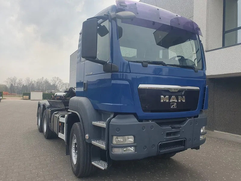 MAN TGS 33.440 - شاحنة ذات الخطاف: صور 3 MAN TGS 33.440 - شاحنة ذات الخطاف: صور 3