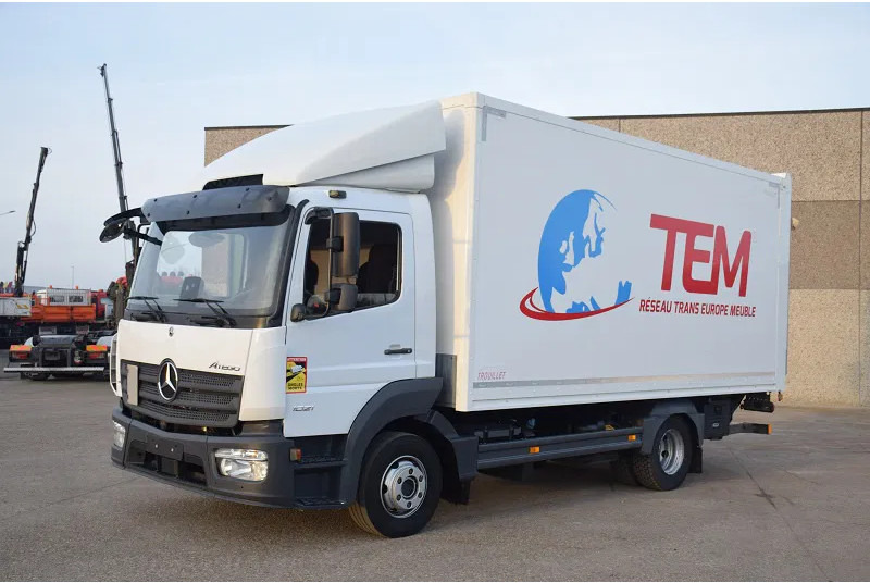 Mercedes-Benz Atego 1021 - بصندوق مغلق شاحنة: صور 1 Mercedes-Benz Atego 1021 - بصندوق مغلق شاحنة: صور 1