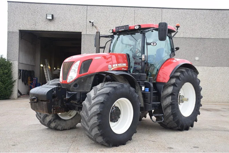 New Holland T7.270 4WD SA T7.270 4WD SA - الآلات والماكينات الزراعية: صور 1 New Holland T7.270 4WD SA T7.270 4WD SA - الآلات والماكينات الزراعية: صور 1