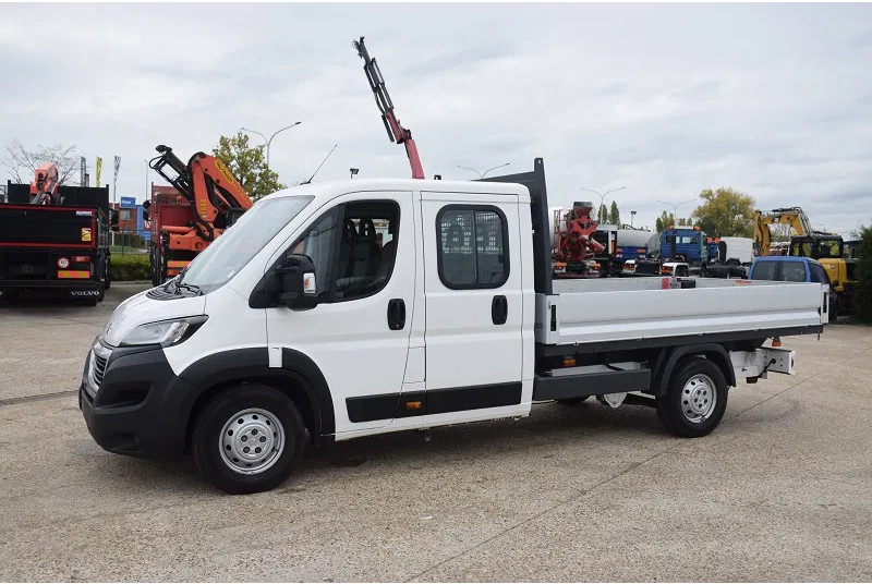 Peugeot Boxer - الشاحنات الصغيرة المسطحة, الشاحنات الصغيرة كابينة مزدوجة: صور 3 Peugeot Boxer - الشاحنات الصغيرة المسطحة, الشاحنات الصغيرة كابينة مزدوجة: صور 3