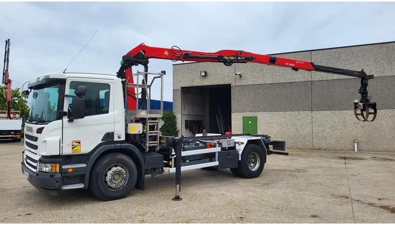 Scania P280 - شاحنة كرين: صور 4 Scania P280 - شاحنة كرين: صور 4