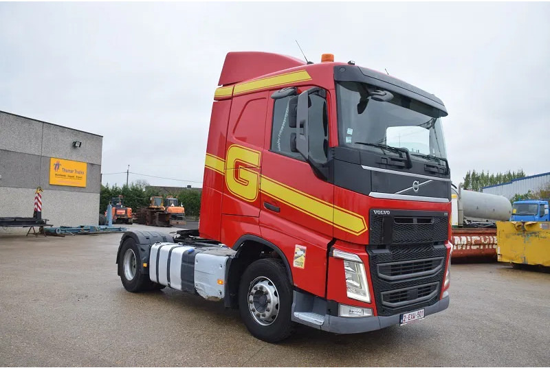 Volvo FH 460 - شاحنة جرار: صور 4 Volvo FH 460 - شاحنة جرار: صور 4