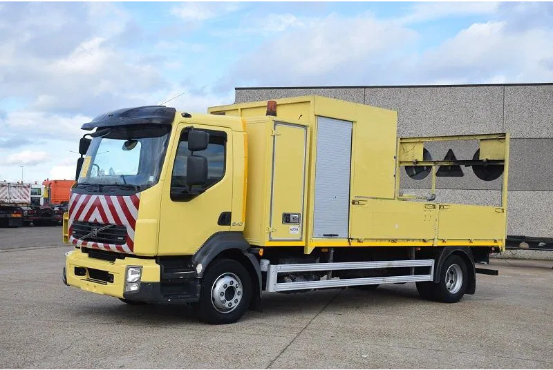 Volvo FL 250 - شاحنات مسطحة: صور 3 Volvo FL 250 - شاحنات مسطحة: صور 3